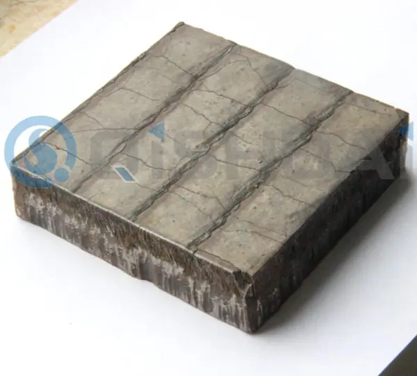 کام کے حالات کو فاؤنڈیشن کے طور پر لے جانا ، لباس کو حسب ضرورت بنانا